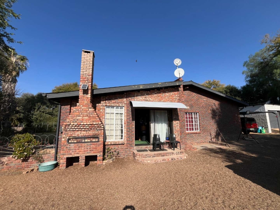 4 Bedroom Property for Sale in Ses Brugge Northern Cape